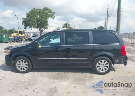 2016 Chrysler Town & Country Touring from USA, damaged, VIN 2C4RC1BGXGR230272